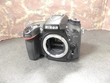 Appareil photo Nikon D7100 nu