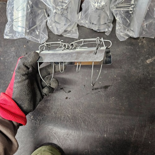 Mole trap half barrel - -, traps