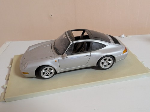 Porsche 911 targa argentée - porsche,