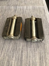 Paire de pédales noires caoutchouc catadioptres pour mobylette cyclomoteur solex