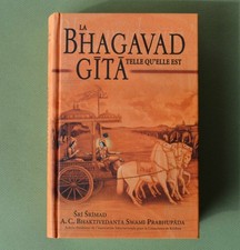 La Bhagavad Gîta Shri Bhaktivedanta 2004 - 2ème ed. 963p + livret Yoga 59p TBE