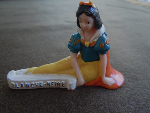 Vintage figurine blanche - figurine,