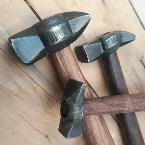 Lot marteaux de - 3,