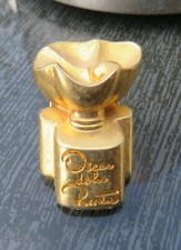 Pin: Flacon De Parfum ****** D'Oscar Par Oscar De La Renta Métal Doré