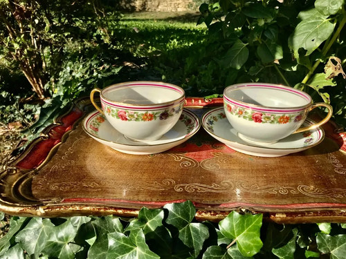 Tasses thé et soucoupes - et,