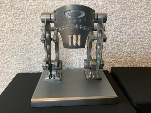 Oakley display robotic - oakley,