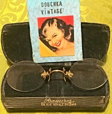 FRENCH VICTORIAN 1800s SPECTACLES EYEGLASSES PINCE-NEZ~GOLD BRIDGE~ANTIQUE CASE