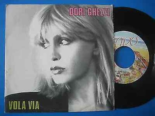 Dori ghezzi vola - ghezzi, via