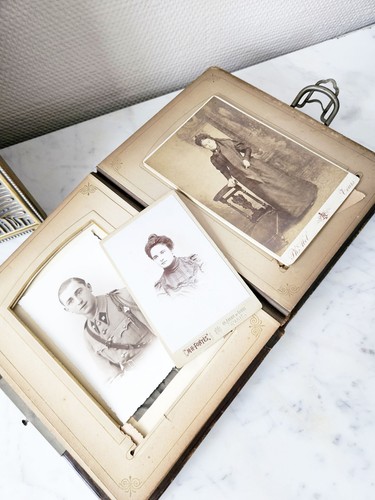 Rare album photo ancien - , en