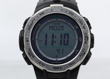 Montre solaire numérique