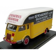 Renault 2,5 Tonnes Hachette