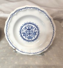 154-GIEN. 1 assiette creuse  en faïence modèle ROUEN 1932 . Art Déco. D. 25 cm