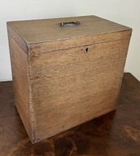 Superbe coffre de scientifique