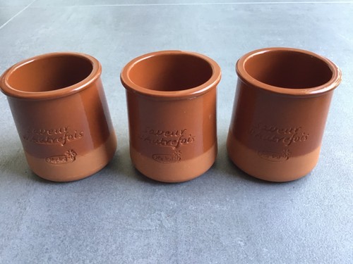 Lot anciens pot yoplait - 3,