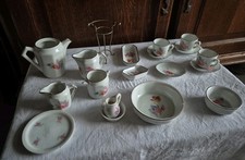 ANCIENNES  DINETTES EN PORCELAINE (ELEMENTS DIVERS )