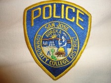 police américaine !!! insigne écusson police de San Jose ( campus )