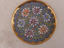 plat creux decoration mural H Bequet Quaregnon decor floral dorure et relief