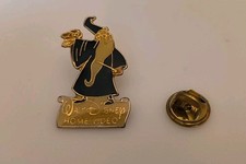 Pin's Disney - Walt Disney Merlin Home Video - Pin's Badge Demons Et Merveilles