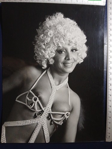 Laune 1970 femme - laune, c.1970