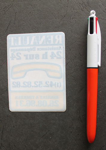 Autocollant sticker - /,