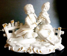 SUPERBE GROUPE EN PORCELAINE