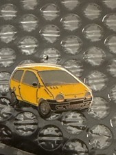 Pin’s voiture renault twingo