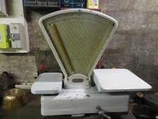 Balance ancienne BERKEL –