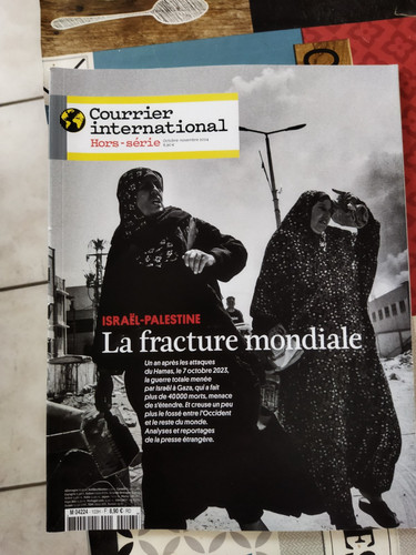 Revue courrier international - revue*courrier, international*