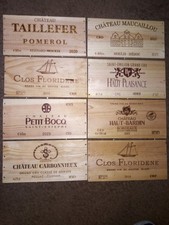 Lot de 8 estampes de caisses de vin en bois