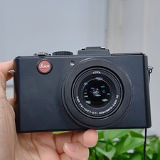 Leica D-LUX 5 Digital Camera