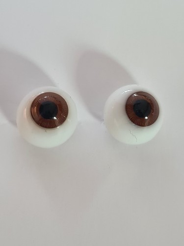 Yeux marrons poupée - yeux,