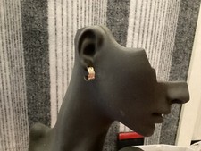 Créoles or.  Demie creoles