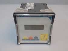 AMD322         - SOCOMEC -          AMD322 /   CONTROLEUR D'ISOLEMENT ISOM  USED