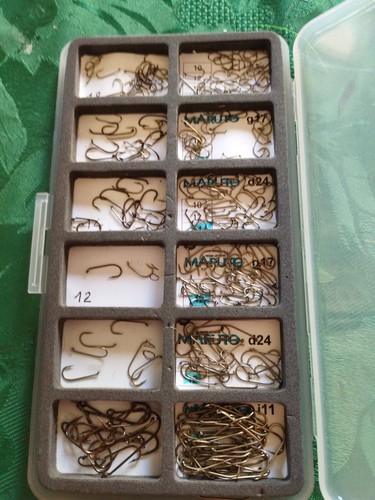 Boite cases avec beaucoup - 12,