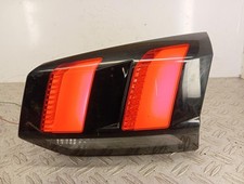 Feu arriere secondaire droit