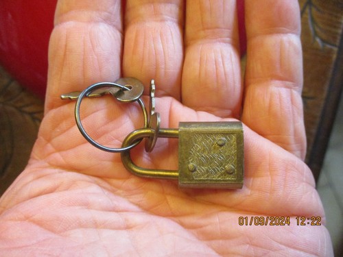 Ancien cadenas coffret bijoux - ancien,