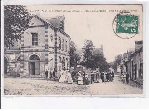 Ville aux clercs place - la,