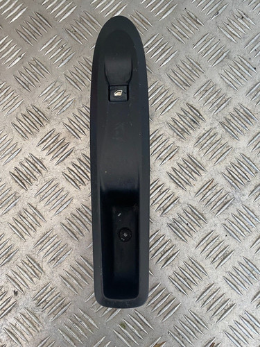 Bouton commande lève vitre