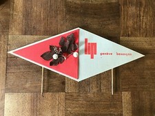 ANCIENNE PUBLICITÉ DE MONTRES " LIP, GENÈVE BESANÇON " VINTAGE Longueur 50,5 cm