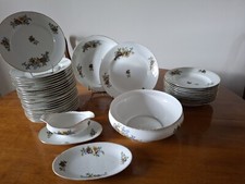 SERVICE DE TABLE 38 pieces