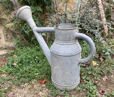 Arrosoir ancien en zinc. Authentique et décoratif. 