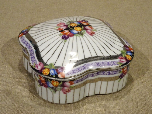 Bonbonnière porcelaine - bonbonnière, en