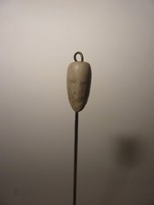 Grain de Chapelet , Grain de Vanité, Memento Mori, en os sculpté en ronde-bosse.