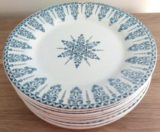 12 assiettes plates +