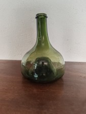 BOUTEILLE OIGNON VERRE SOUFLE MOULE  XVIIIème siècle