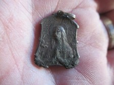 ancienne médaille religieuse