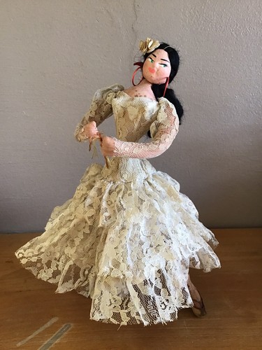 Poupee vintage espagnole - , robe