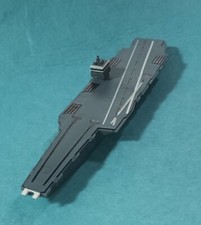 MODÈLE PEINT PORTE-AVIONS US