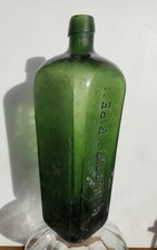 Haute bouteille en verre