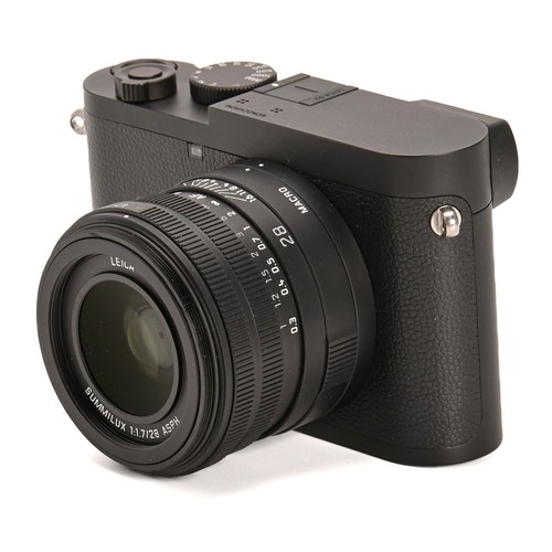 Leica monochrome avec - q2,